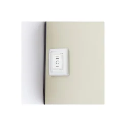 Brilliant Iseo Vägglampa Plast Beige 4W 300lm - 830 Varm Vit | IP44 - Utomhus - Rörelse- och Ljussensor - USB Uppladdningsbar