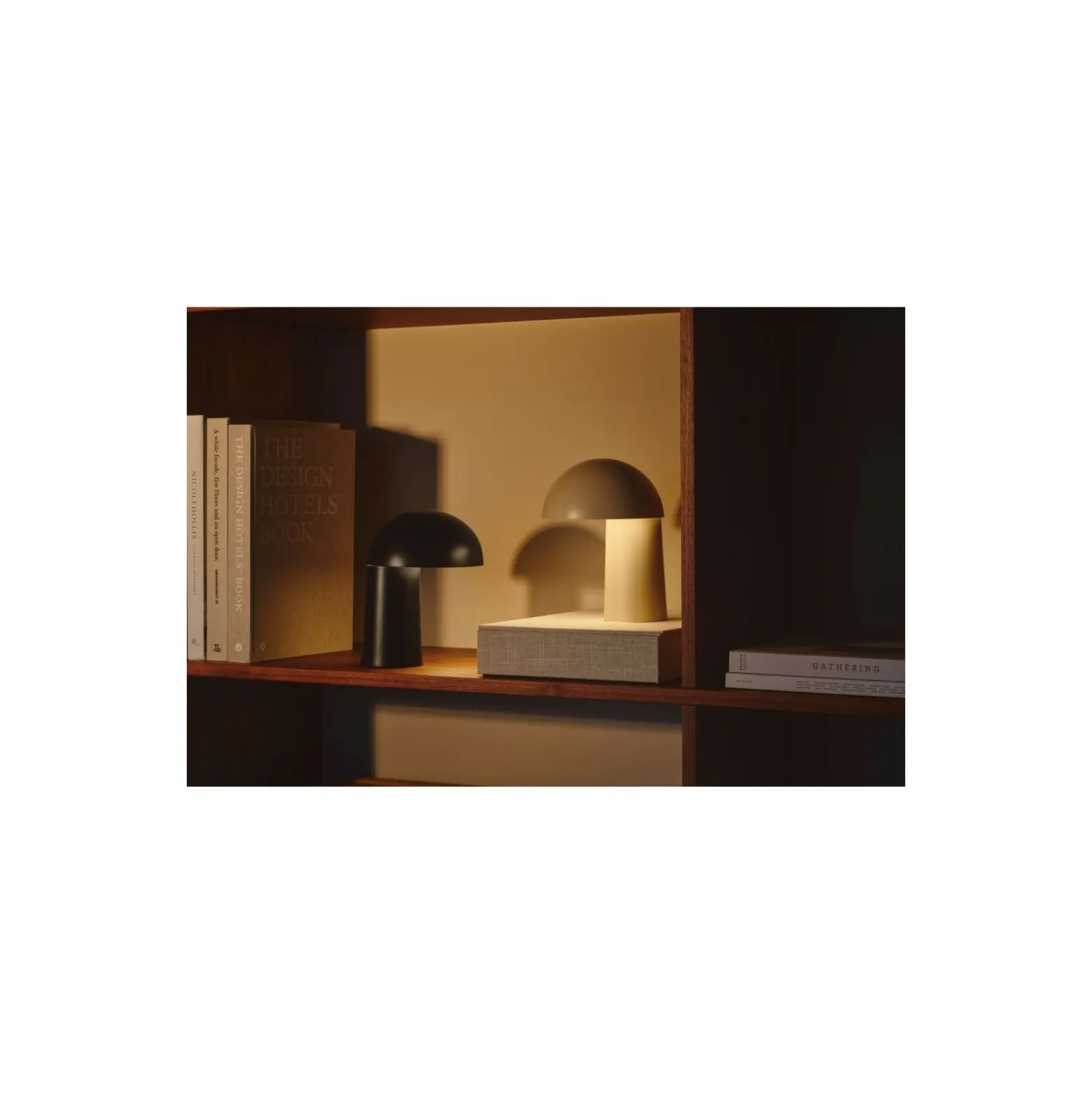 DFTP by Nordlux Bordslampa Faye Metall Beige 1W 300lm - 827 Extra Varm Vit | 173mm - Touch Dimbar