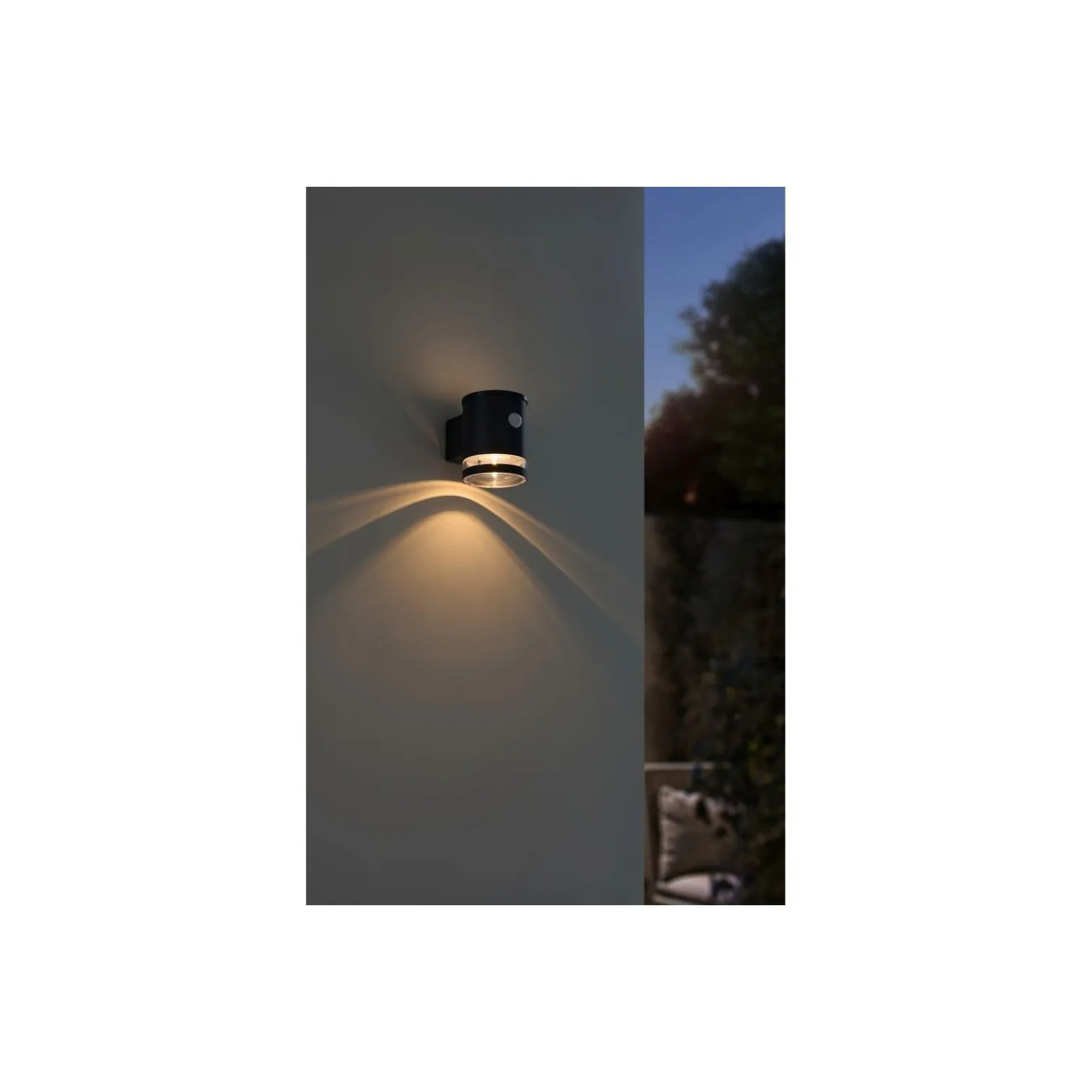 D'Lite Vägglampa Solis Solar Svart Up & Down - 830 Varm Vit | IP54 - Rörelsesensor