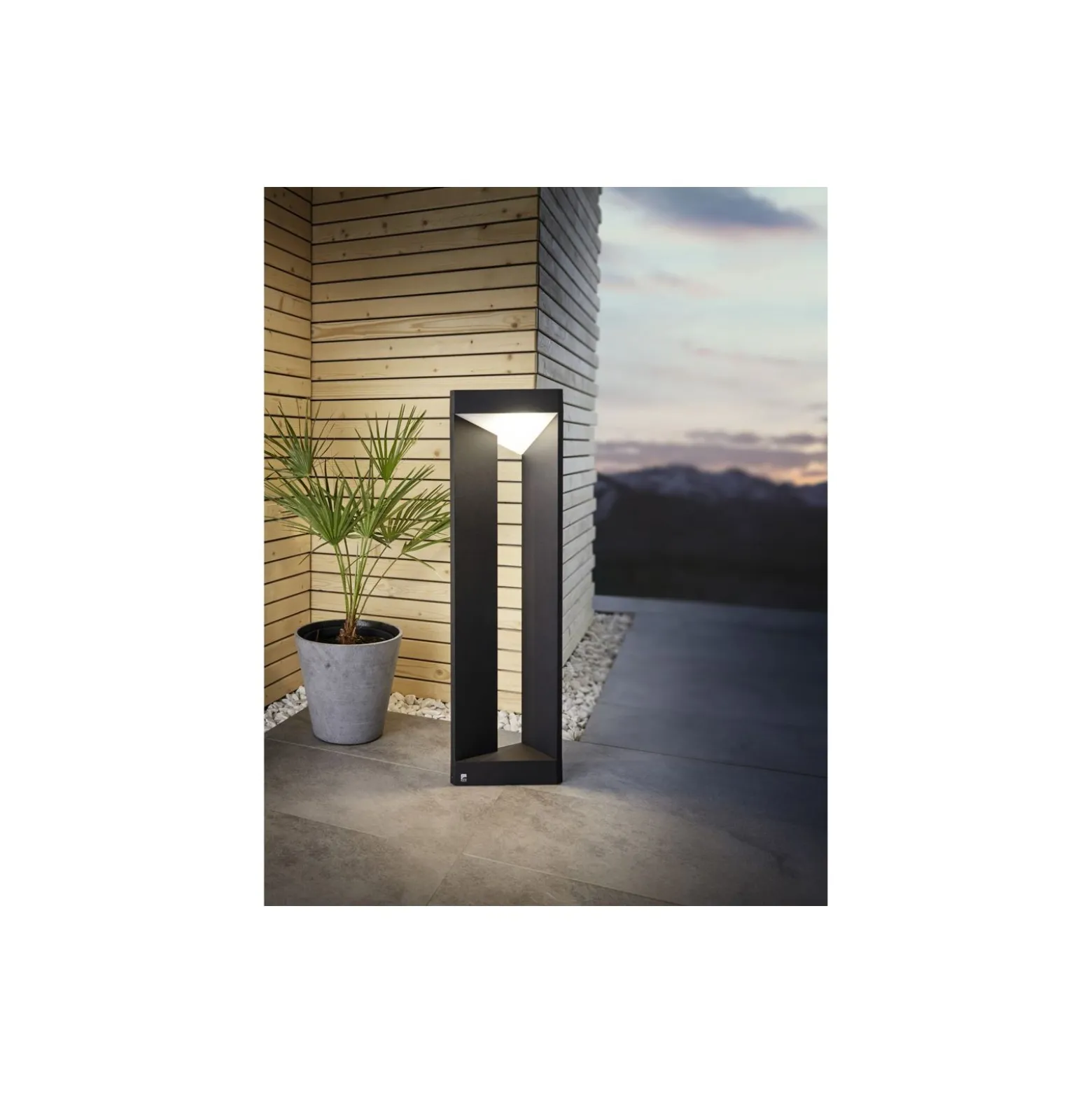 Eglo Piedestallampa Nembro Aluminium Svart 10W 1000lm - 830 Varm Vit | IP44