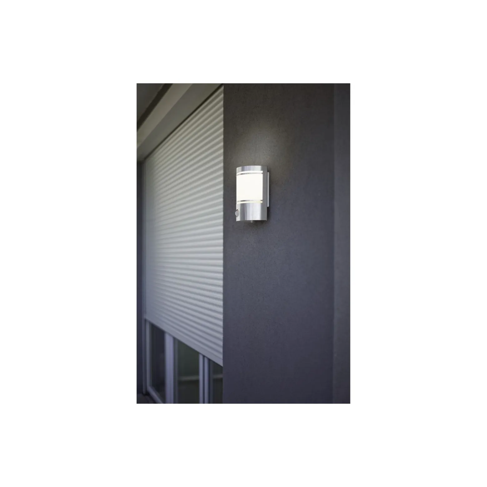 Eglo Vägglampa Cerno Rostfritt Stål | IP44 - Passande för 1x E27 - Rörelsesensor