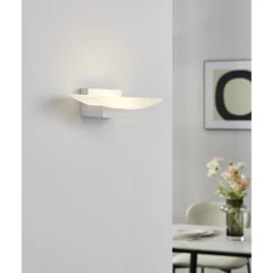 Eglo Vägglampa Metrass Aluminium Vit 56W 680lm - 830 Varm Vit