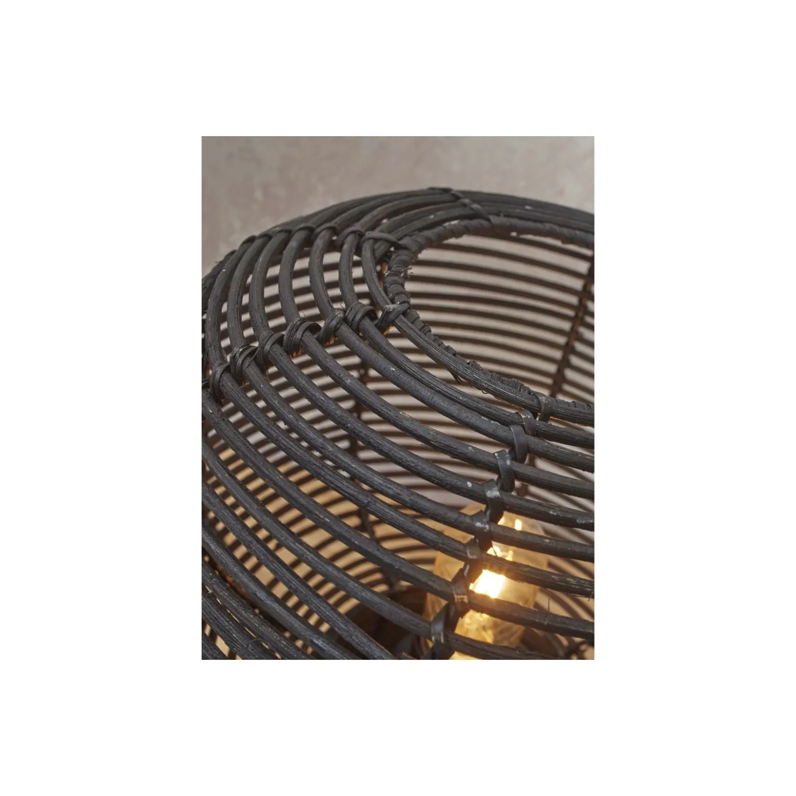 Good&Mojo Bordslampa Tanami Rattan Svart | Passande för 1x E27