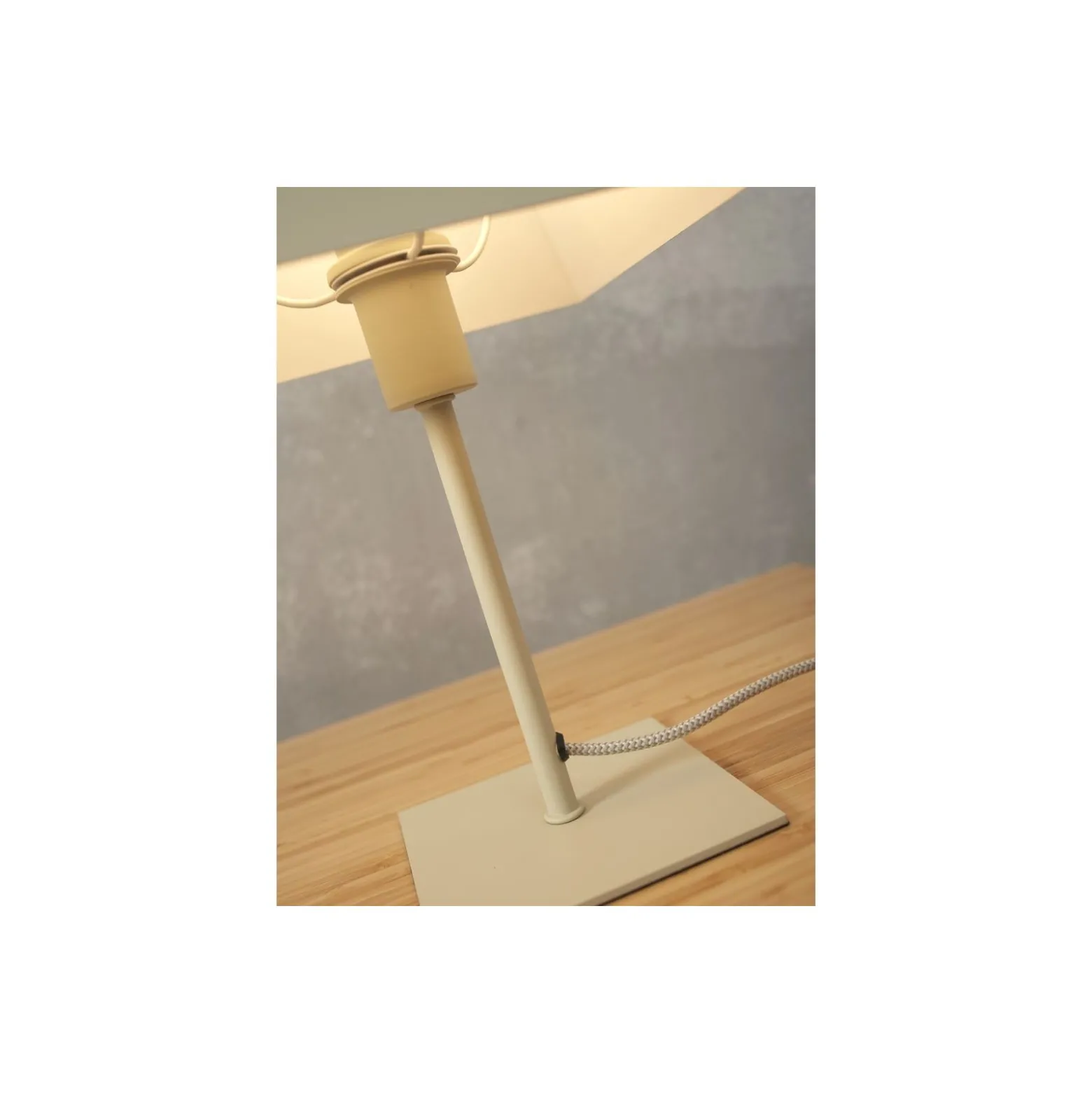 It's about RoMi Bordslampa Perth Järn Sanded | Passande för 1x E14